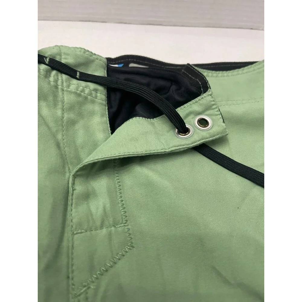 Salt Life Stealth Bomberz Boardshorts Size 36 Color-Kelp New Without Tags